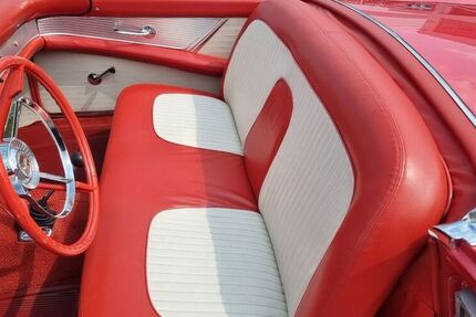 Ford Thunderbird