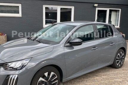 Peugeot 208 24.952 km 17.590 &euro; Bremerhaven 27580