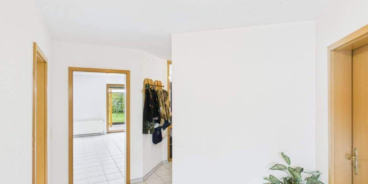 Reihenmittelhaus Bremerhaven Lehe - 6 Zimmer, 175 m&sup2;, 359.000&euro; | Angebot:24916557