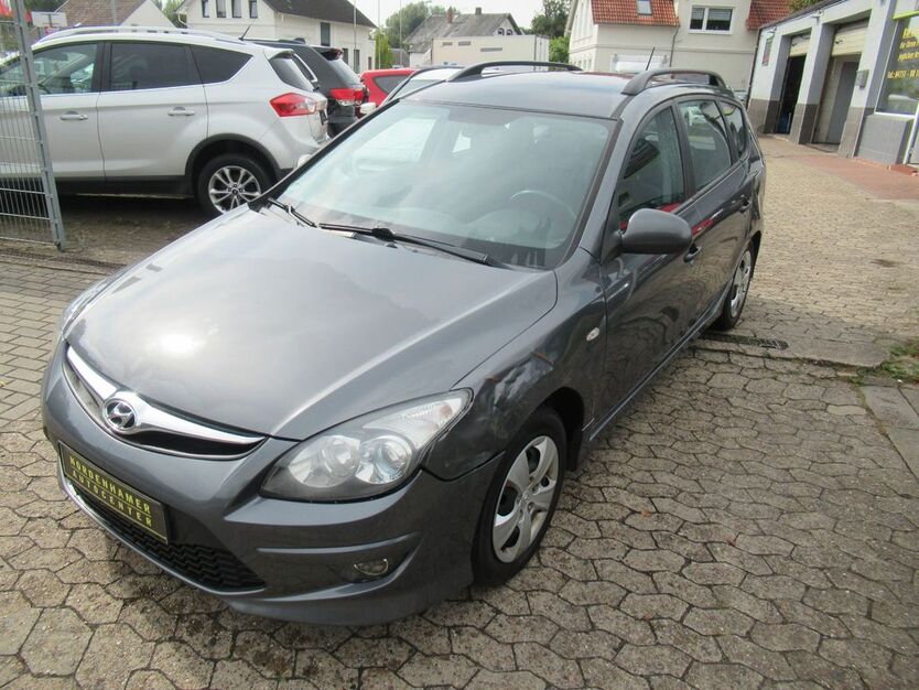 Hyundai i30 194.000 km 2.450 € Nordenham 26954