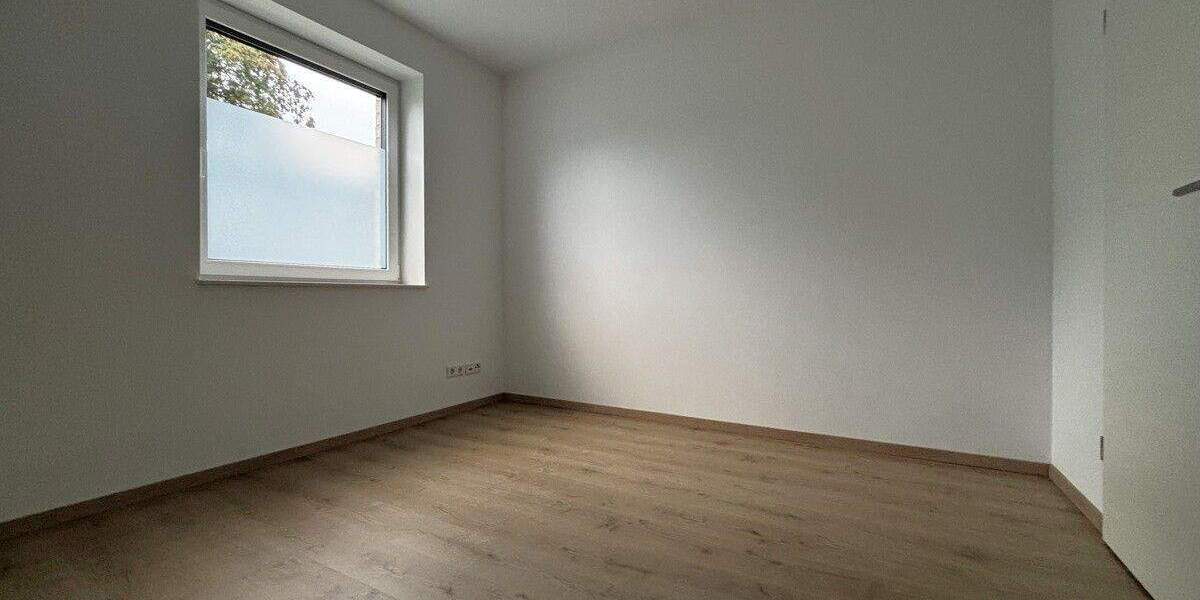 Bremerhaven - Schiffdorferdamm Moderne 3 Zimmer-Wohnung im EG mit Terrasse 3 zimmer