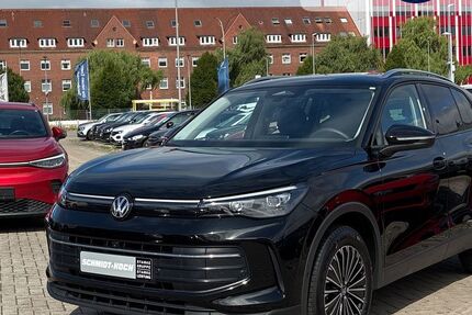 VW Tiguan 21.980 km 32.590 &euro; Bremerhaven 27576