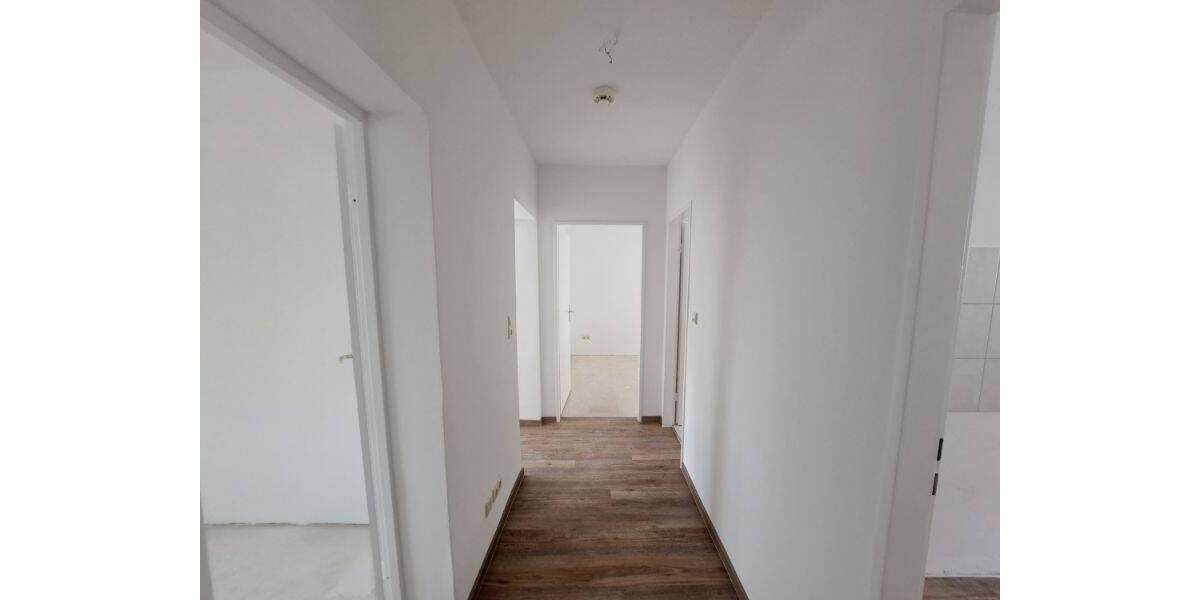 Frisch renovierte 3-Zimmer-Wohnung mit Balkon in Bremerhaven-Lehe 3 zimmer