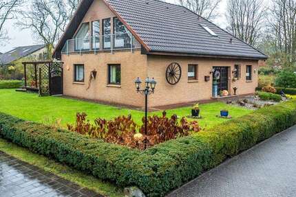 Provisionsfrei für Käufer: Attraktives Einfamilienhaus mit Einliegerwohnung, Wintergarten und Garage - Haus Wilhelmshaven Altengroden | Angebot:25898357