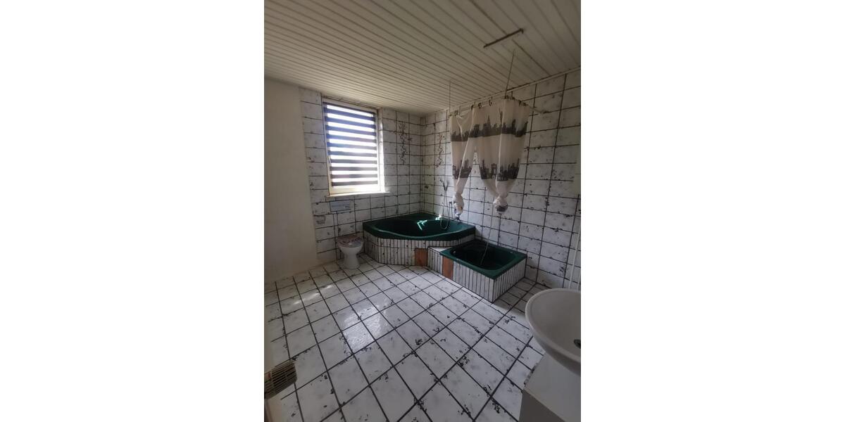 Mehrfamilienhaus, Wohnhaus Bremerhaven - 13 Zimmer, 352 m&sup2;, 350.000&euro; | Angebot:27067323