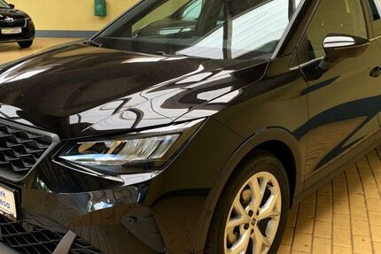 Seat Arona 1.665 km 25.470 € Geestland 27624