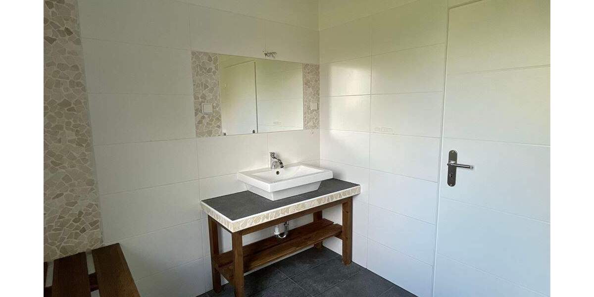 VERKAUFT! Gepflegtes Mehrfamilienhaus mit Garten in Loxstedt! 1 zimmer