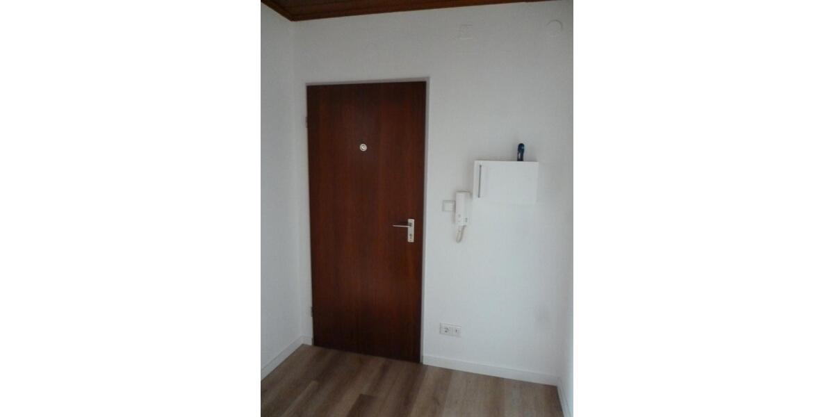 Etagenwohnung Bremerhaven Lehe - 2 Zimmer, 70 m&sup2;, 500&euro; | Angebot:26403158