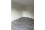 Frisch renovierte 3-Zi.-Whg., EBK, Balkon, Loggia, DG-Raum in zentraler Lage Bremen-Walle