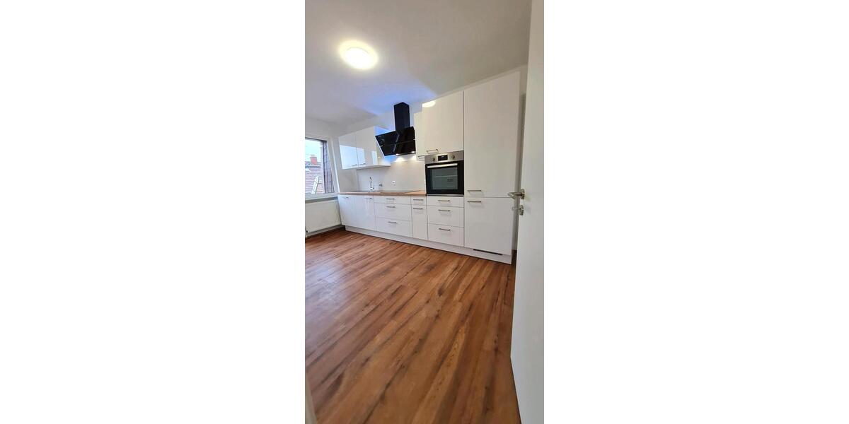 3-Zimmer WohnungMitte 90 m² + NK 140€ 3 zimmer