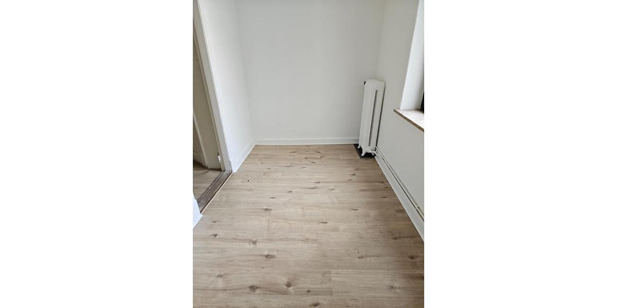 Etagenwohnung Bremerhaven Mitte - 5 Zimmer, 120 m&sup2;, 800&euro; | Angebot:23027949
