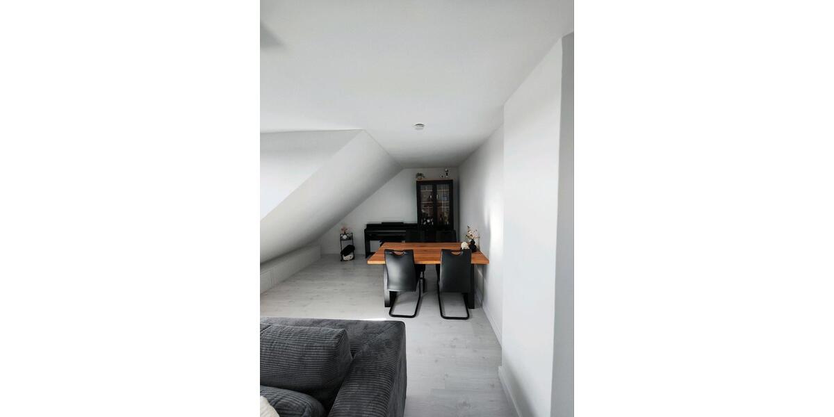 Dachgeschoßwohnung Wurster Nordseeküste - 3 Zimmer, 80 m&sup2;, 128.000&euro; | Angebot:26088668