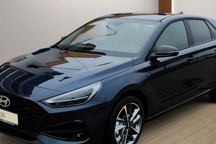 Hyundai i30 2.500 km 22.990 € Bremerhaven 27568