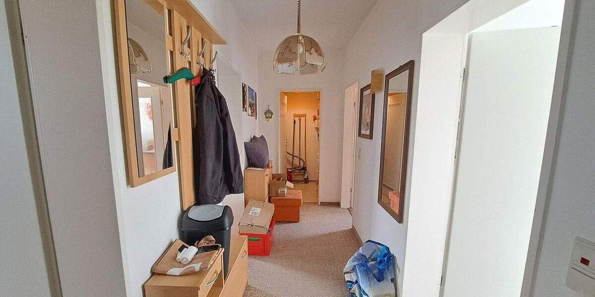 Etagenwohnung Bremerhaven Lehe - 2 Zimmer, 68 m&sup2;, 440&euro; | Angebot:25749038