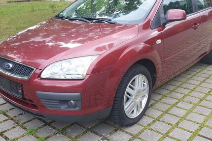 Ford Focus 159.800 km 2.750 € Bremen 28309