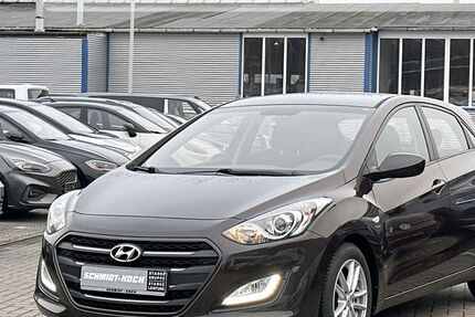 Hyundai i30 29.707 km 10.999 &euro; Bremerhaven 27576