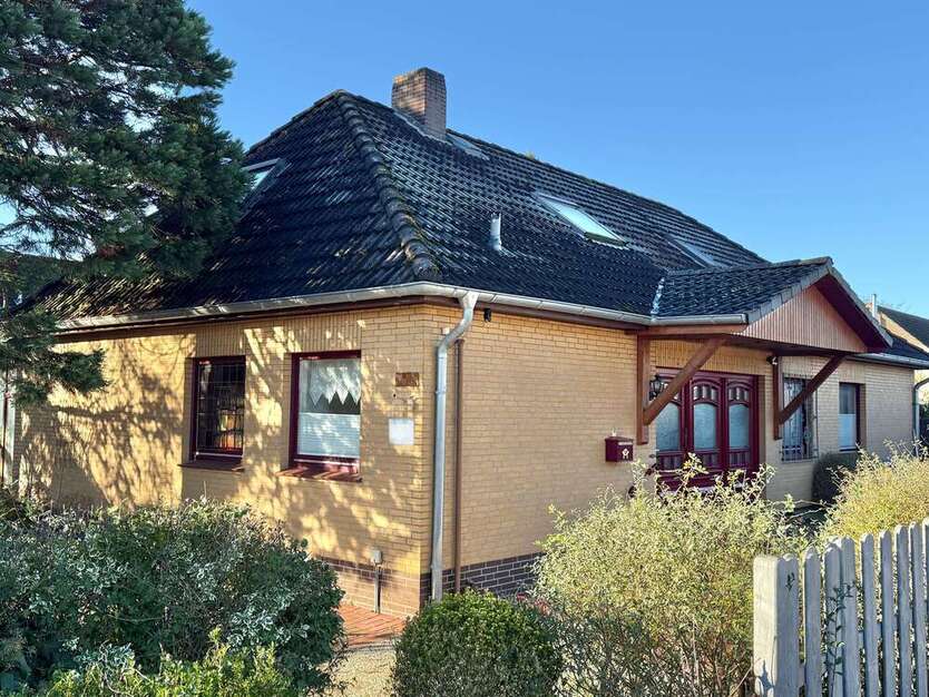 Haus zum Kaufen in Butjadingen 334.000 € 213 m²