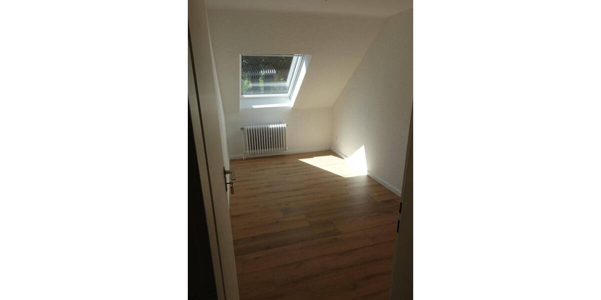 Reihenmittelhaus Bremerhaven Geestemünde - 4 Zimmer, 83 m&sup2;, 184.000&euro; | Angebot:26584590