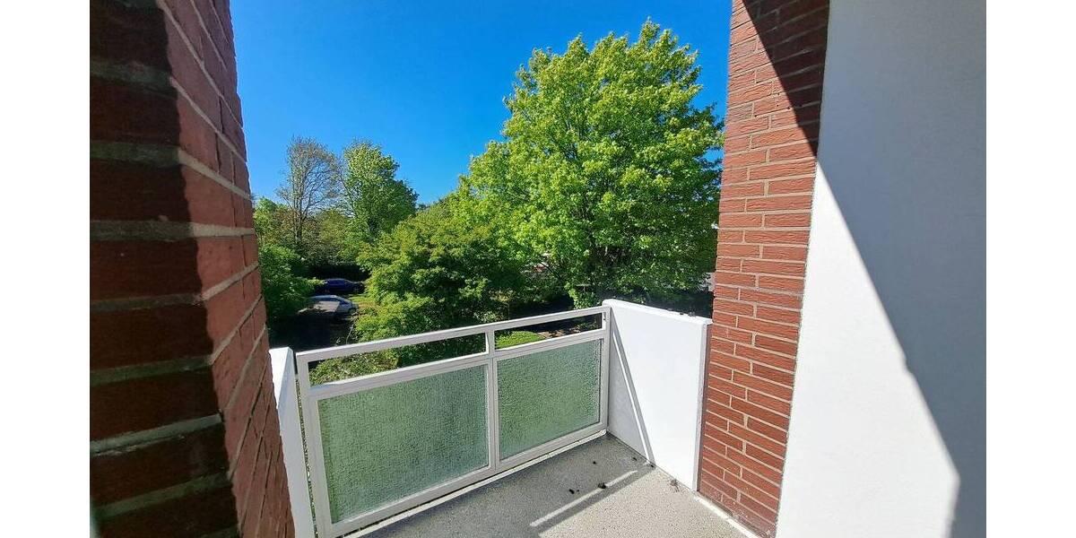 Etagenwohnung Bremerhaven Lehe - 2 Zimmer, 64 m&sup2;, 500&euro; | Angebot:26763299