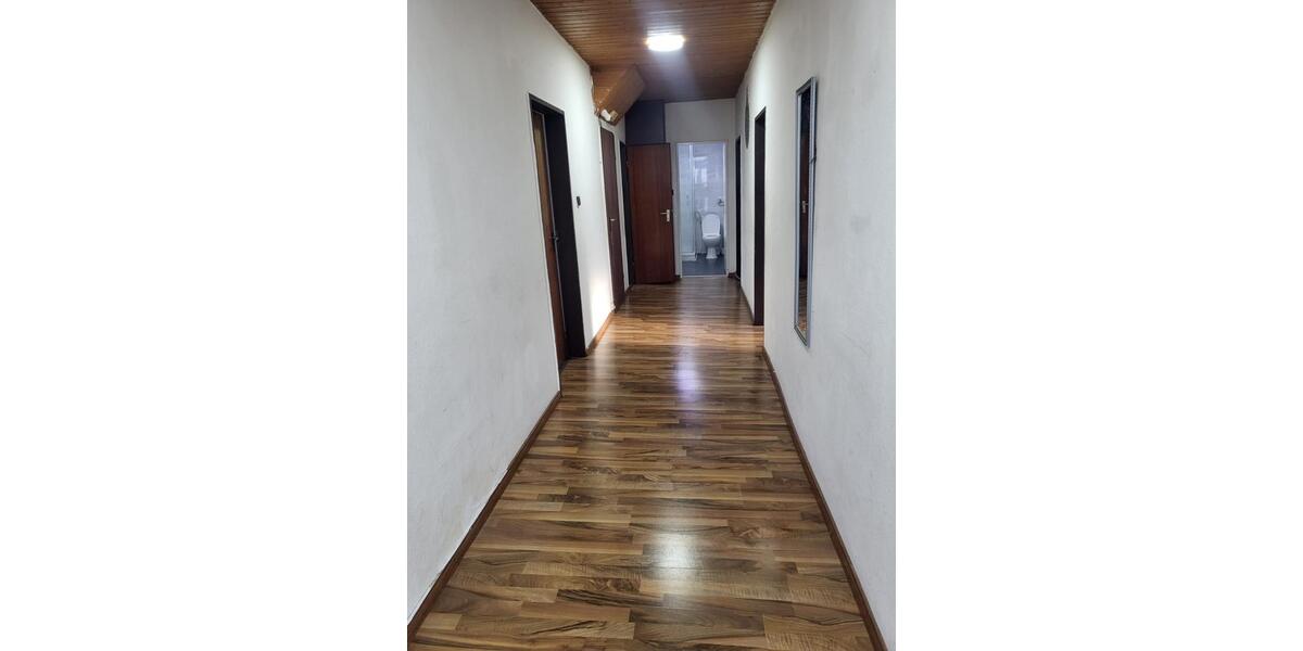 Mehrfamilienhaus, Wohnhaus Nordenham - 4 Zimmer, 104 m&sup2;, 130.000&euro; | Angebot:27002056