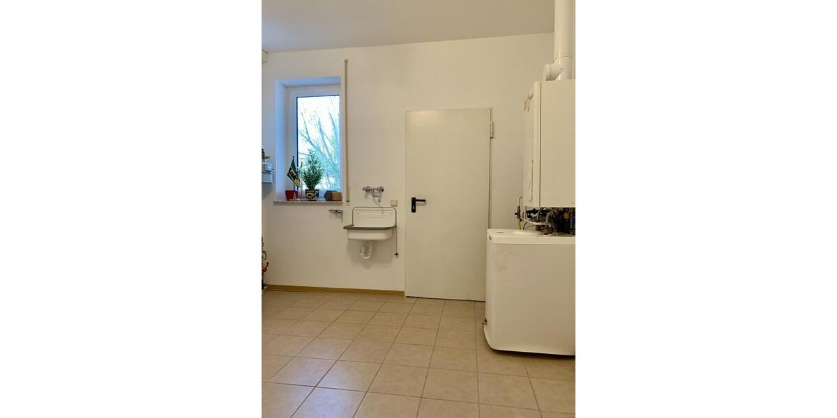 Ankommen und wohlfühlen: Grosszügiger, renovierter Bungalow für die ganze Familie! 6 zimmer