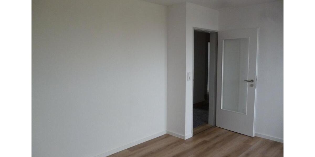 Etagenwohnung Bremerhaven Lehe - 2 Zimmer, 70 m&sup2;, 500&euro; | Angebot:26403158