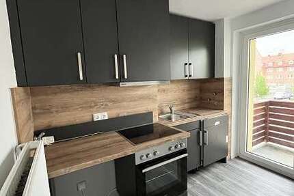 Wohnung zum Mieten in Bremerhaven 420 € 55.1 m²