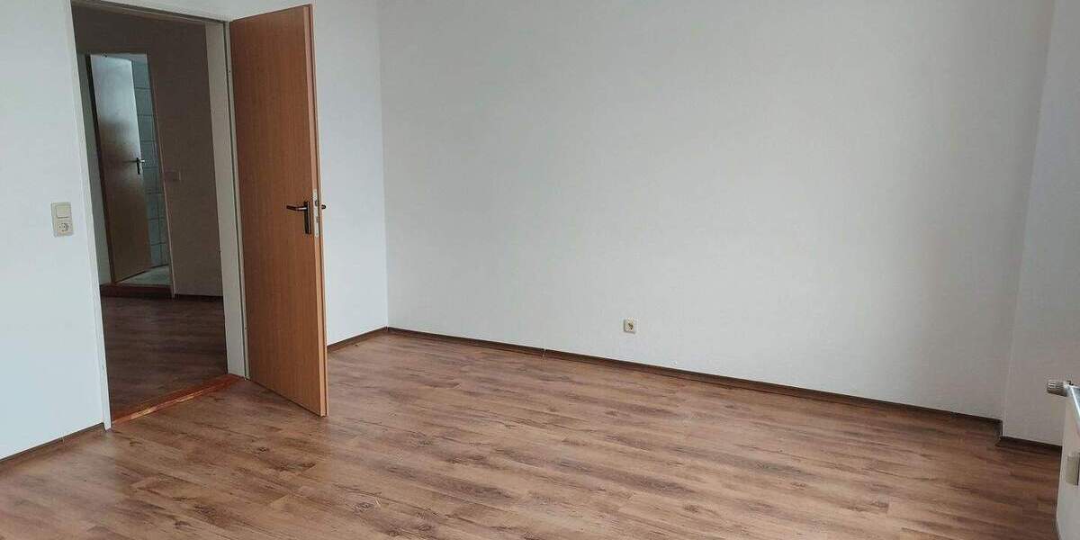 Etagenwohnung Bremerhaven Mitte - 3 Zimmer, 85 m&sup2;, 550&euro; | Angebot:26568856