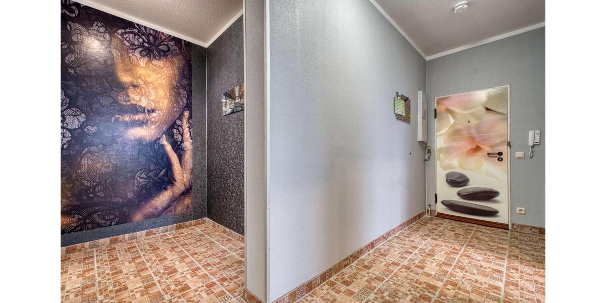 Helle 3-Zimmer-Wohnung mit Einbauküche inklusive E-Geräte – zentral gelegen in Brake 3 zimmer