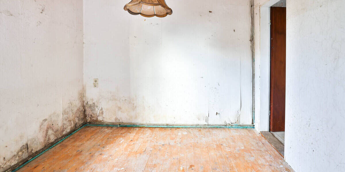 Einfamilienhaus Nordenham / Esenshamm Esenshamm - 6 Zimmer, 120 m&sup2;, 69.900&euro; | Angebot:26043595