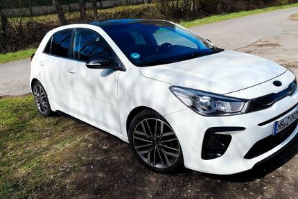 Kia Rio 76.000 km 12.000 &euro; Bremerhaven 27580