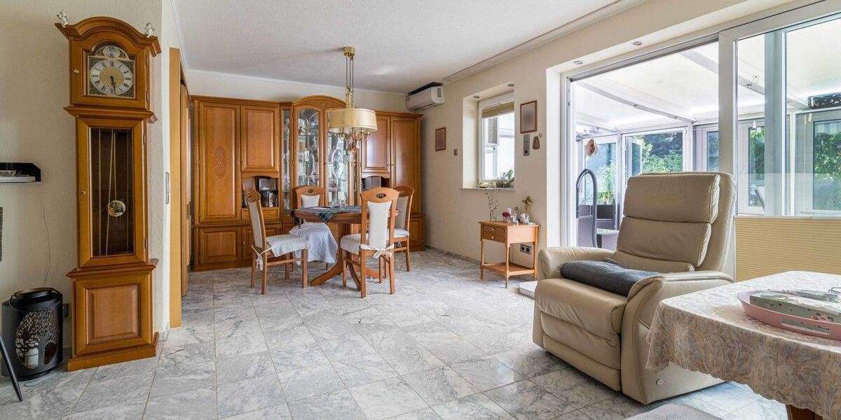 Reihenmittelhaus Bremerhaven Geestemünde - 5 Zimmer, 119 m&sup2;, 229.000&euro; | Angebot:25737095