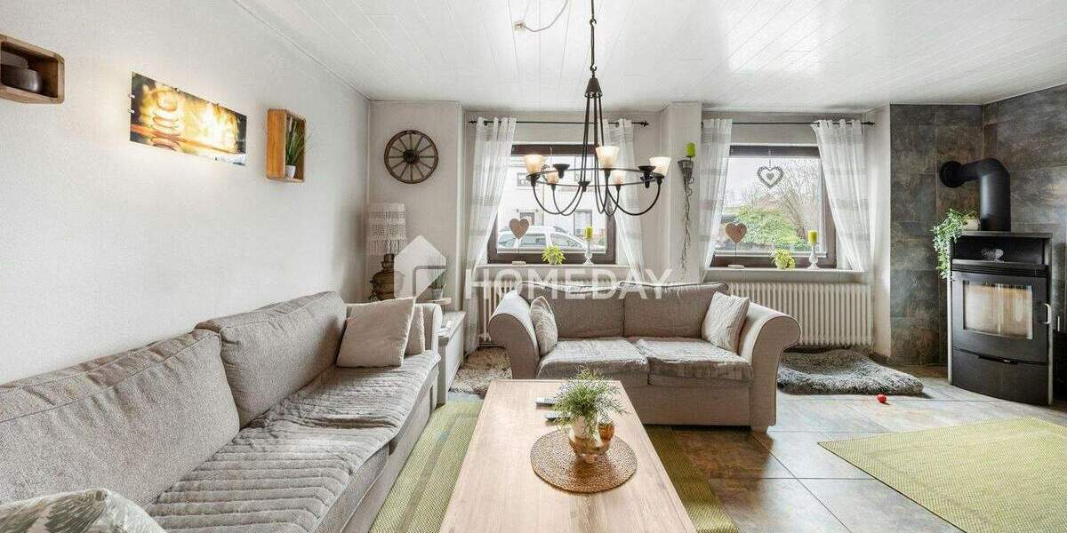 Einfamilienhaus Nordenham - 6 Zimmer, 140 m&sup2;, 229.000&euro; | Angebot:25677729