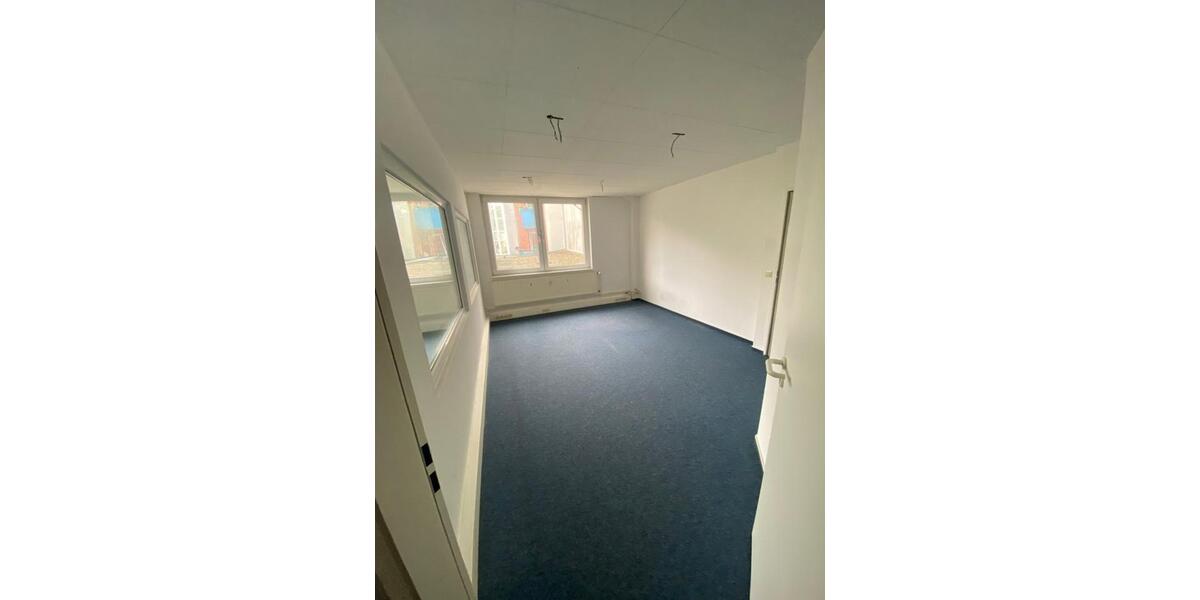 Etagenwohnung Bremerhaven Mitte - 5 Zimmer, 175 m&sup2;, 1.050&euro; | Angebot:21516143