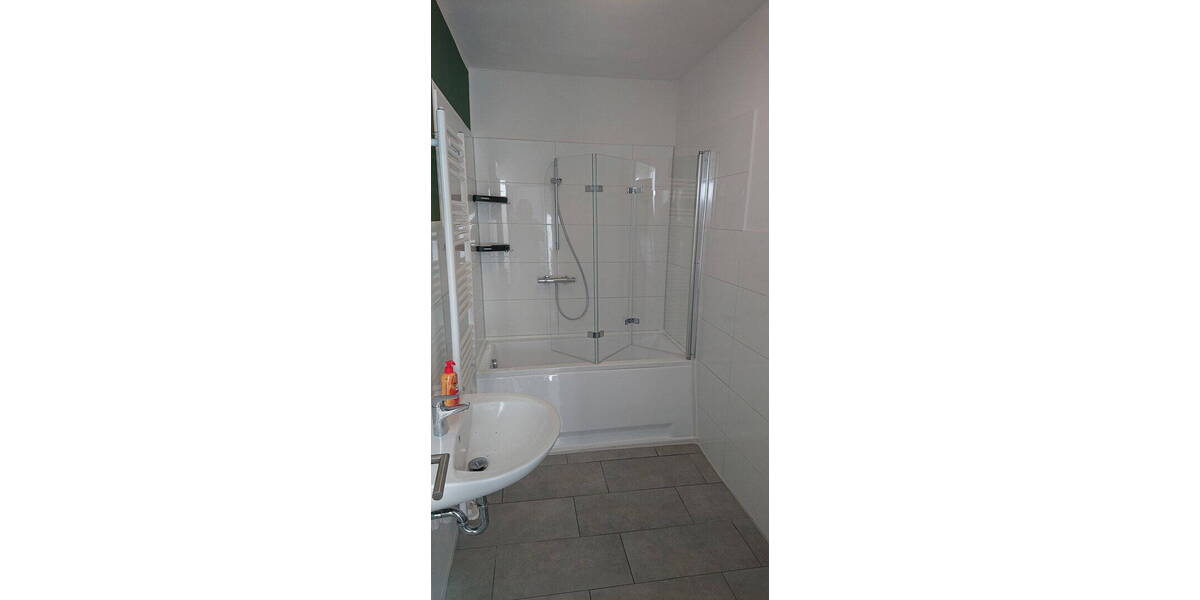 Etagenwohnung Nordenham Blexen - 5 Zimmer, 84 m&sup2;, 820&euro; | Angebot:26788338