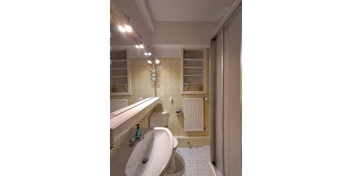 Etagenwohnung Bremerhaven Mitte - 2 Zimmer, 69 m&sup2;, 420&euro; | Angebot:24851558