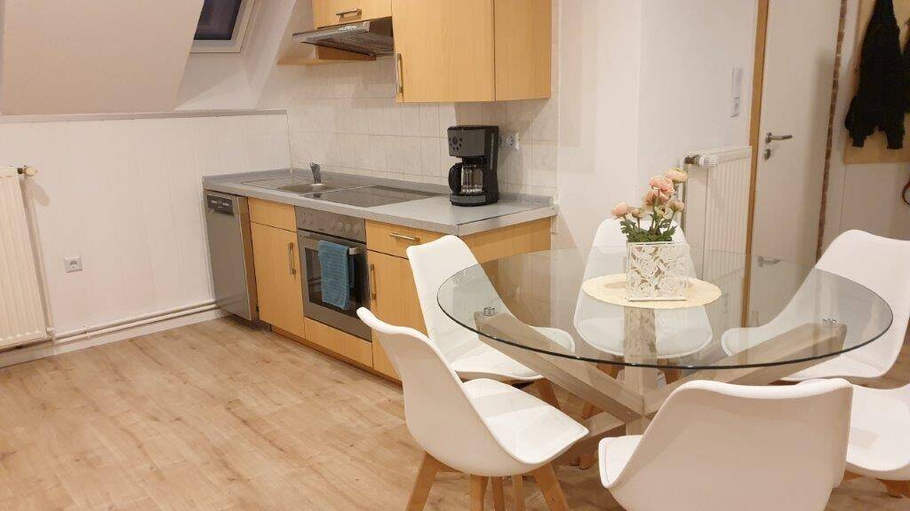 Mehrfamilienhaus, Wohnhaus Butjadingen / Burhave Burhave - 9 Zimmer, 160 m&sup2;, 639.000&euro; | Angebot:26155314