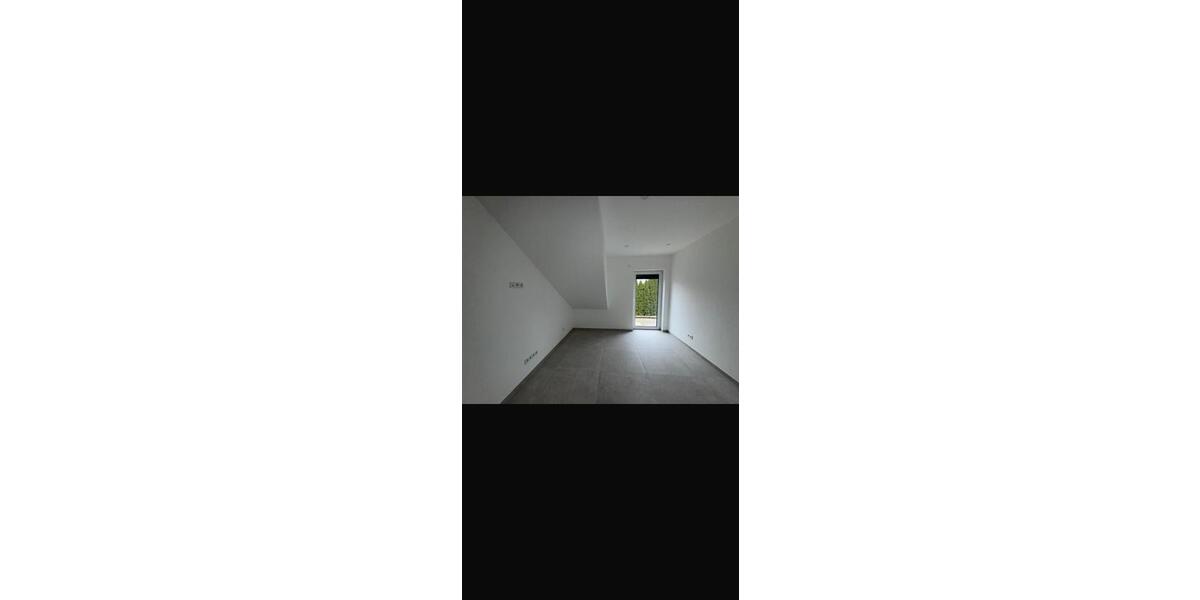 Doppelhaushälfte Geestland - 4 Zimmer, 115 m&sup2;, 1.500&euro; | Angebot:25018137