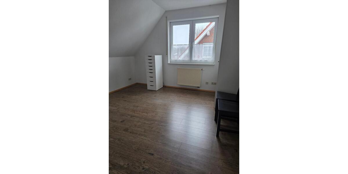 Freistehendes Einfamilienhaus in 26919 Brake zur Miete 6 zimmer