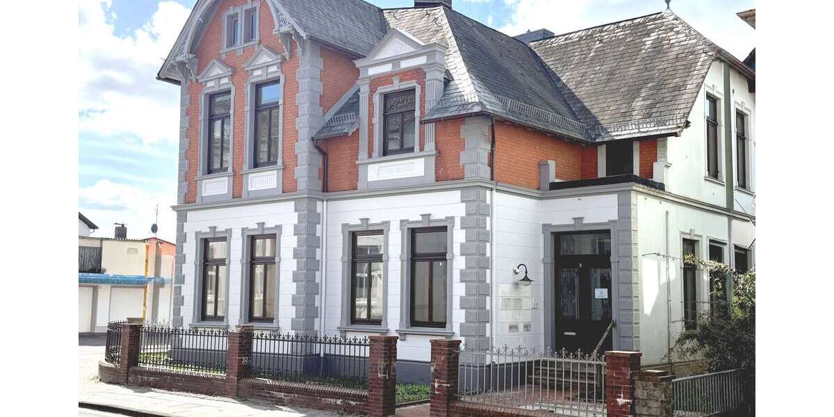 Einfamilienhaus Brake - 9 Zimmer, 275 m&sup2;, 298.000&euro; | Angebot:26752431