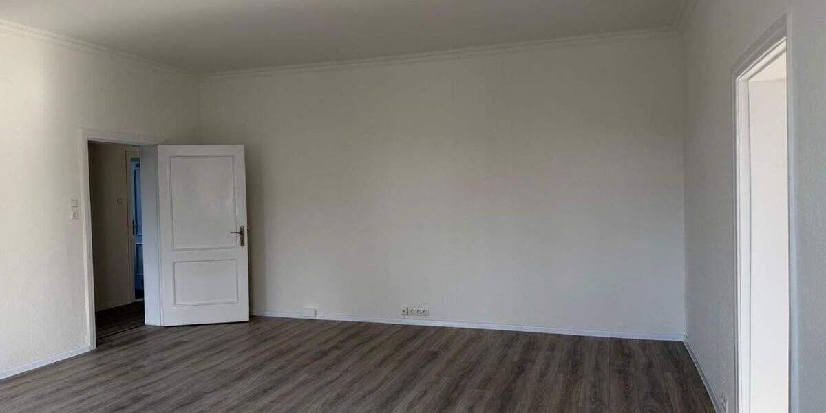 Etagenwohnung Bremerhaven Geestemünde - 3 Zimmer, 120 m&sup2;, 810&euro; | Angebot:25797442