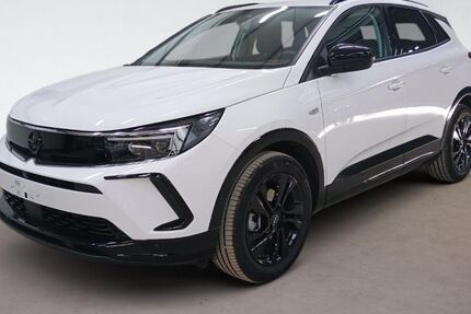 Opel Grandland (X) 23.365 km 26.990 € Wilhelmshaven 26389