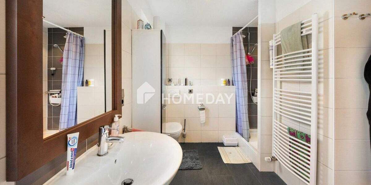 Reihenmittelhaus Bremerhaven Lehe - 7 Zimmer, 185 m&sup2;, 249.000&euro; | Angebot:25773316