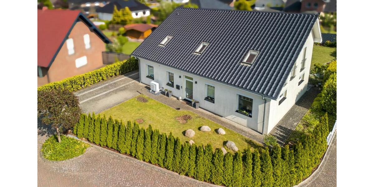 Einfamilienhaus Loxstedt - 6.5 Zimmer, 225 m&sup2;, 565.000&euro; | Angebot:26774892