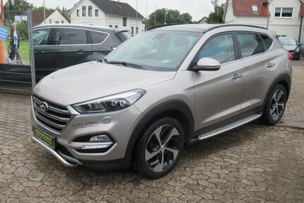 Hyundai TUCSON 178.000 km 12.750 &euro; Nordenham 26954