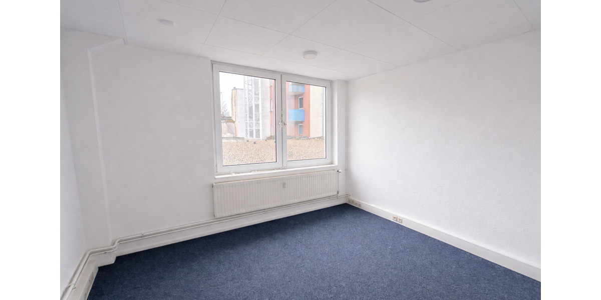 Etagenwohnung Bremerhaven Mitte - 5 Zimmer, 175 m&sup2;, 1.050&euro; | Angebot:25875195