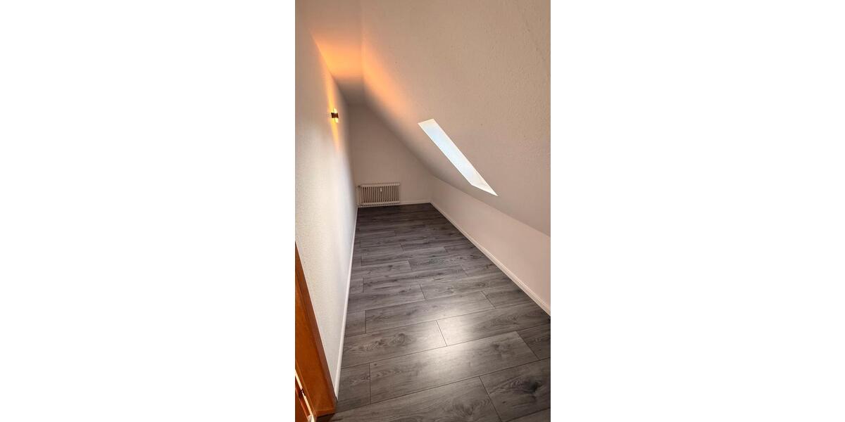 Dachgeschoßwohnung Wurster Nordseeküste - 2.5 Zimmer, 80 m&sup2;, 780&euro; | Angebot:25972260