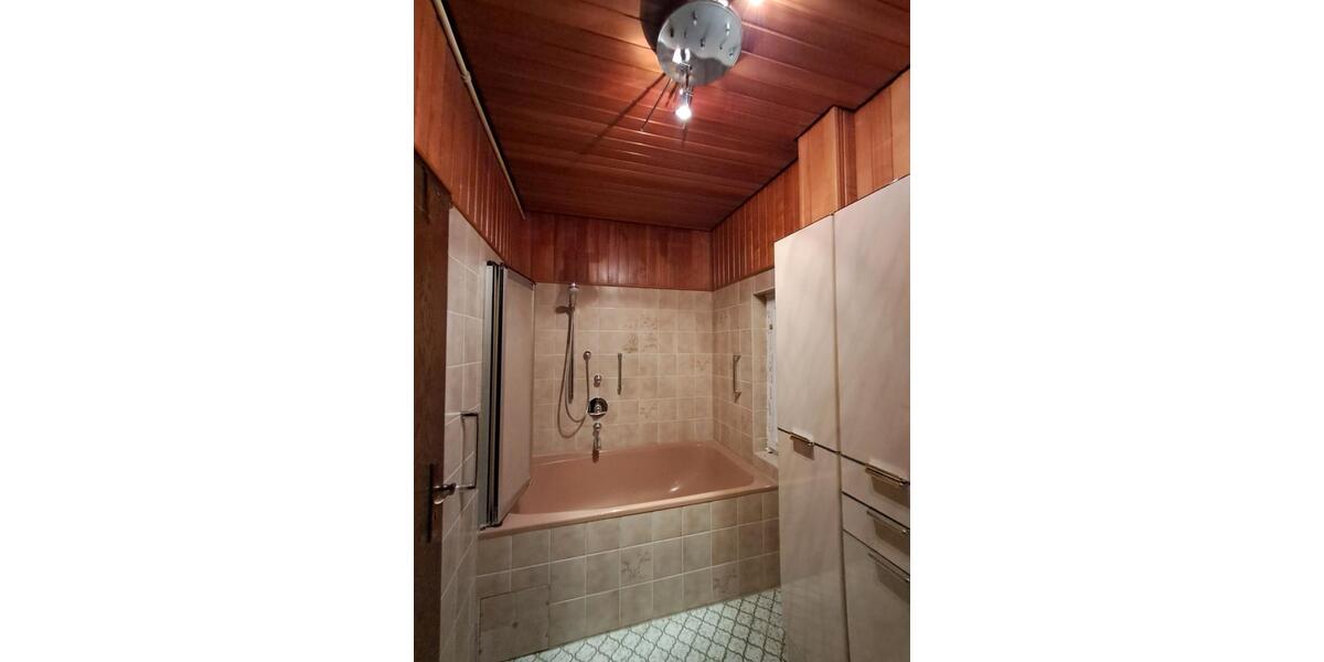 Etagenwohnung Bremerhaven Geestemünde - 4 Zimmer, 124 m&sup2;, 675&euro; | Angebot:26214579