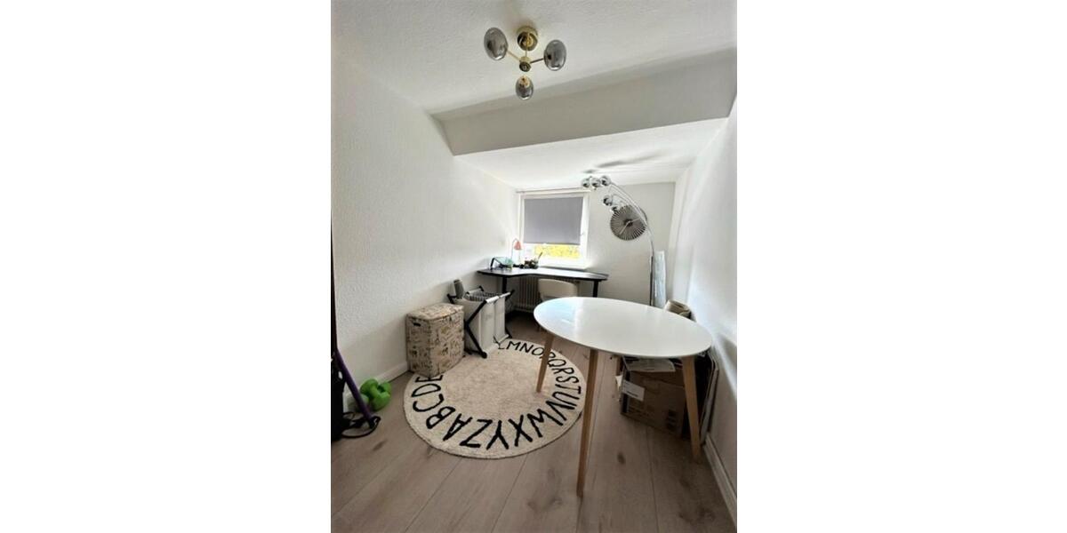 Dachgeschoßwohnung Wilhelmshaven Heppens - 4 Zimmer, 80 m&sup2;, 625&euro; | Angebot:26199572