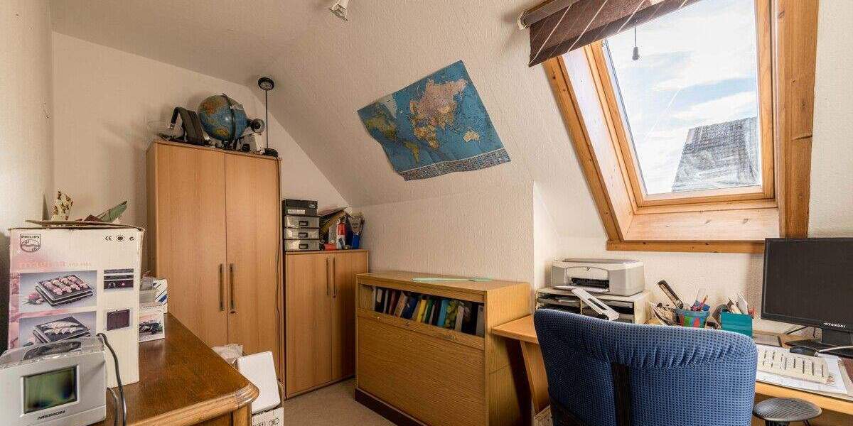 Einfamilienhaus Bremerhaven Lehe - 4 Zimmer, 156 m&sup2;, 270.000&euro; | Angebot:23061257